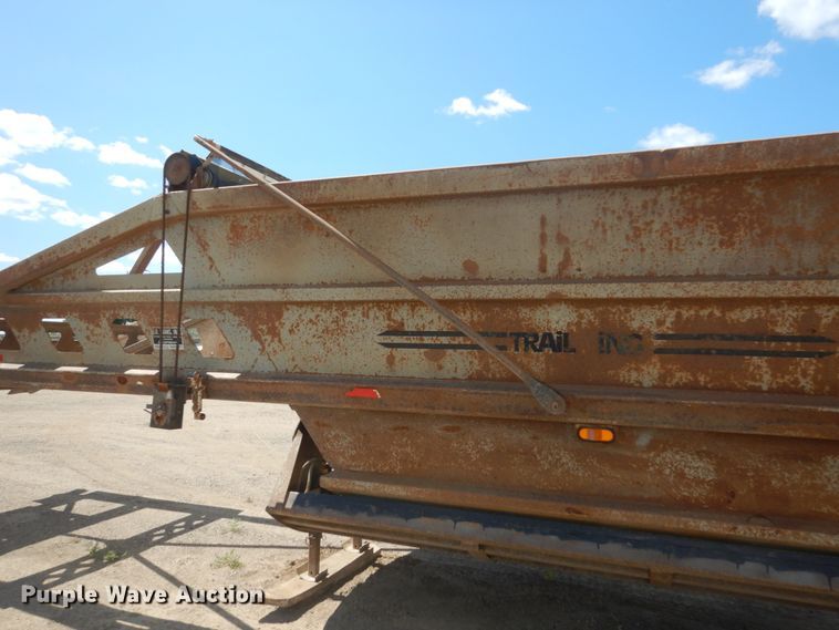 image for item FT9012 1999 Trail King TK54BDU bottom dump trailer