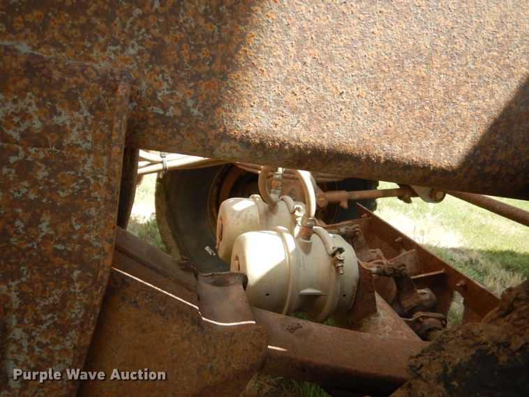 image for item FT9013 1998 Trail King 8X43 bottom dump trailer