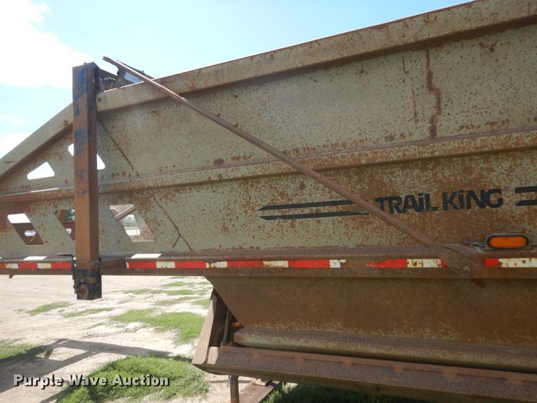 image for item FT9013 1998 Trail King 8X43 bottom dump trailer