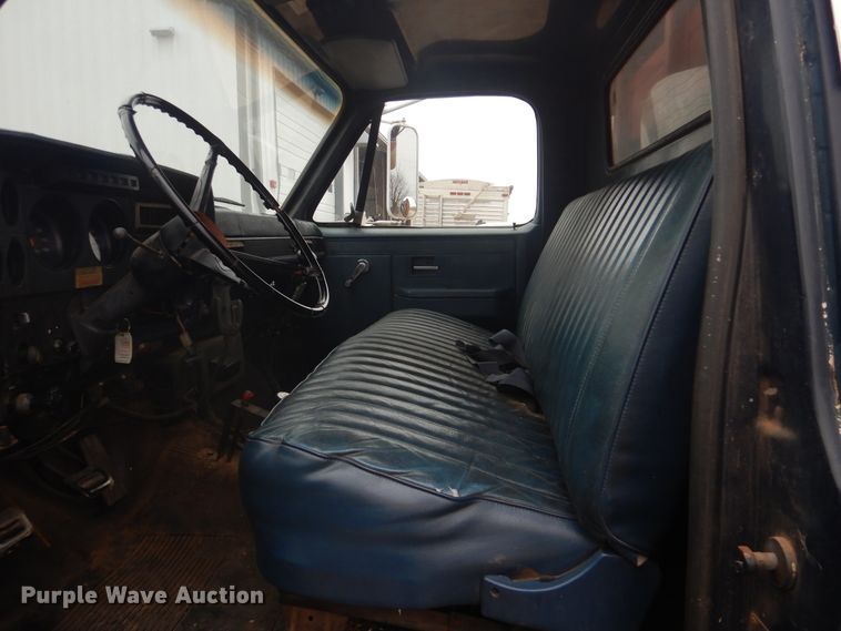 image for item GD9219 1988 Chevrolet C70 dump truck