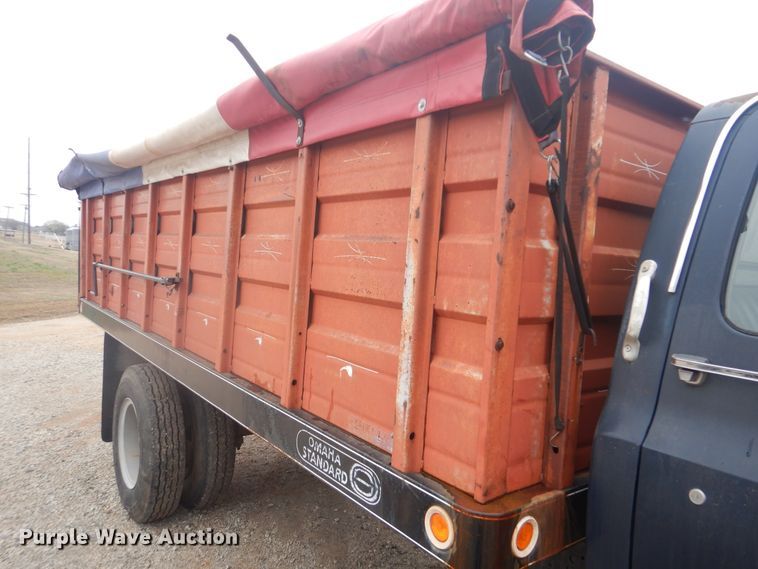 image for item GD9219 1988 Chevrolet C70 dump truck