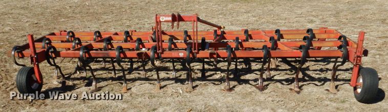image for item GE9280 Unverferth Perfecta II field cultivator