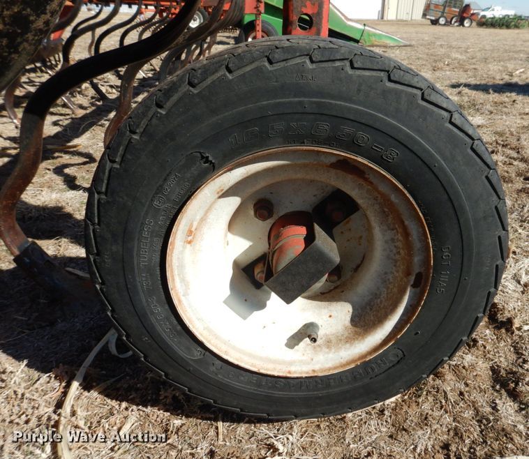 image for item GE9280 Unverferth Perfecta II field cultivator