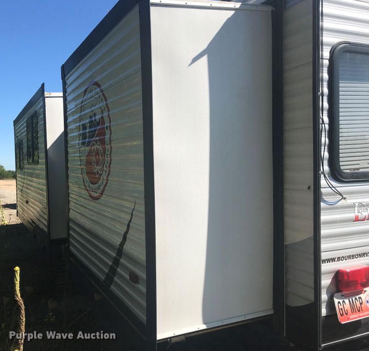 image for item GI9195 2016 Heartland 32P BHS Prowler  camper