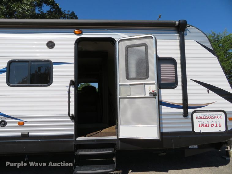 image for item GI9195 2016 Heartland 32P BHS Prowler  camper