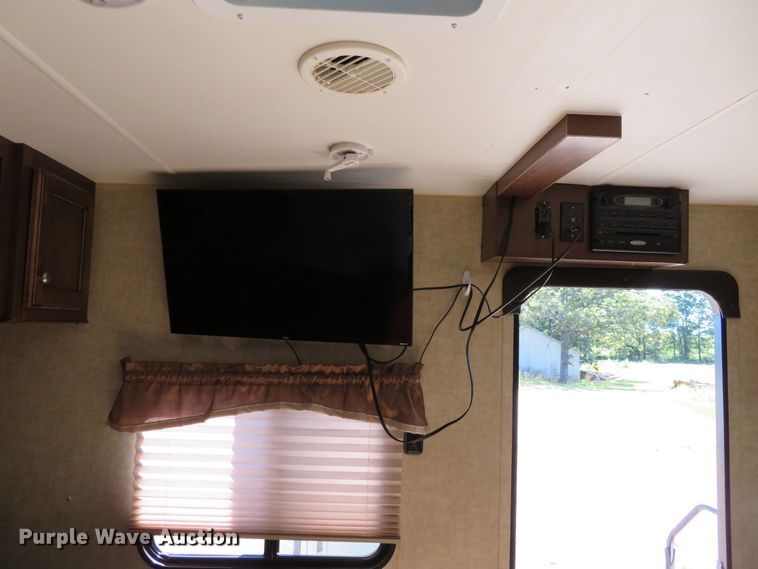 image for item GI9195 2016 Heartland 32P BHS Prowler  camper