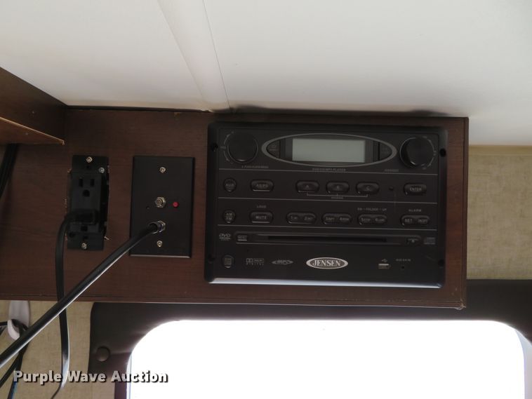 image for item GI9195 2016 Heartland 32P BHS Prowler  camper