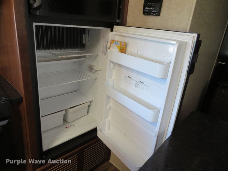 image for item GI9195 2016 Heartland 32P BHS Prowler  camper