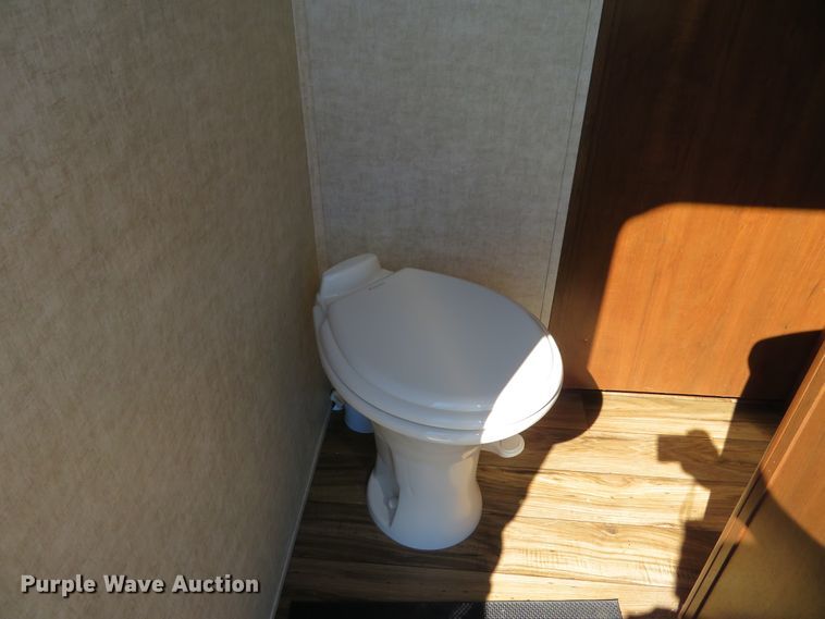 image for item GI9195 2016 Heartland 32P BHS Prowler  camper