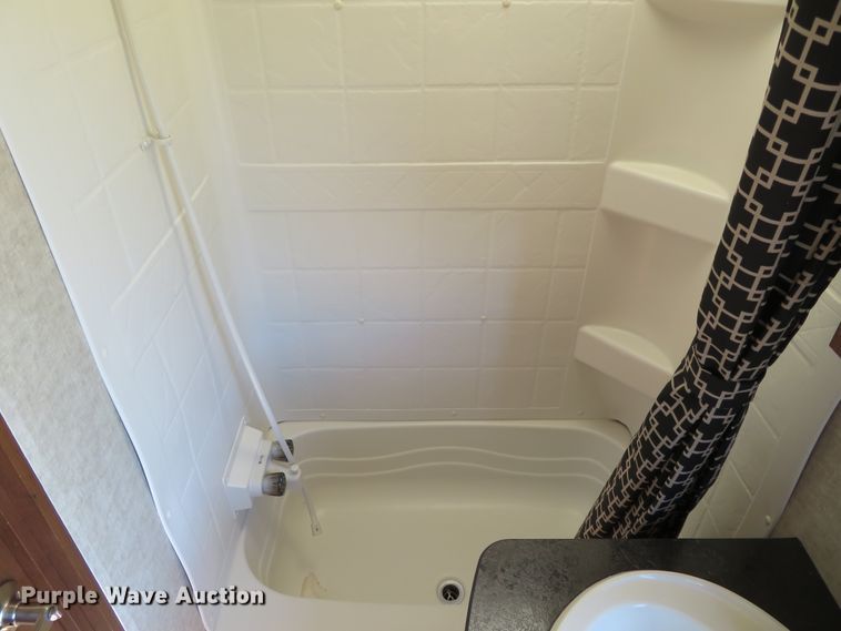 image for item GI9195 2016 Heartland 32P BHS Prowler  camper