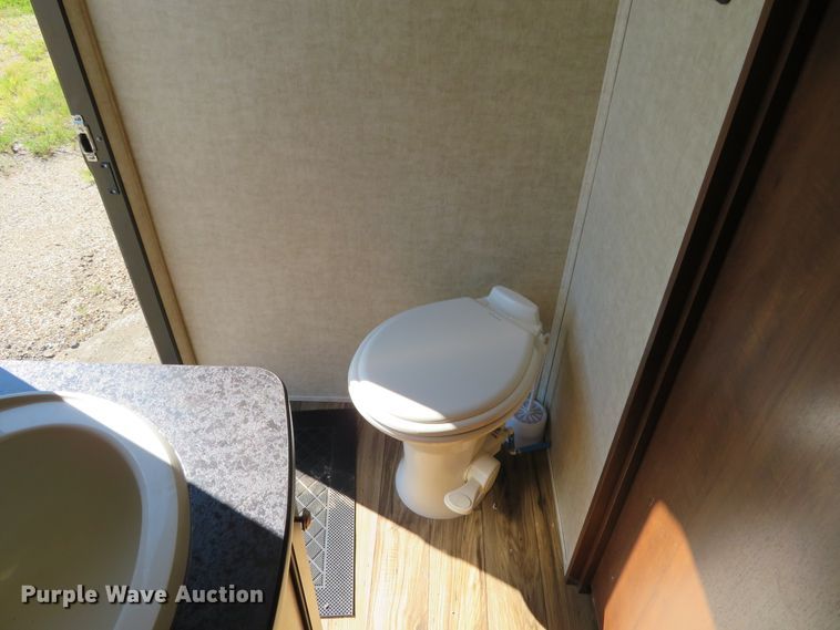 image for item GI9195 2016 Heartland 32P BHS Prowler  camper