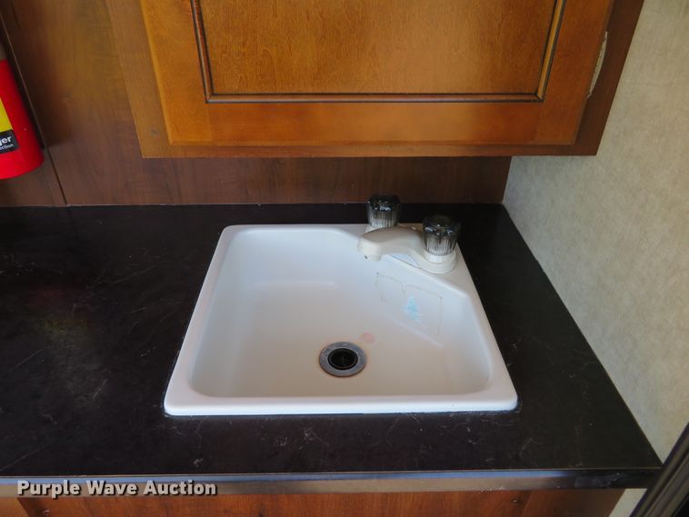 image for item GI9195 2016 Heartland 32P BHS Prowler  camper