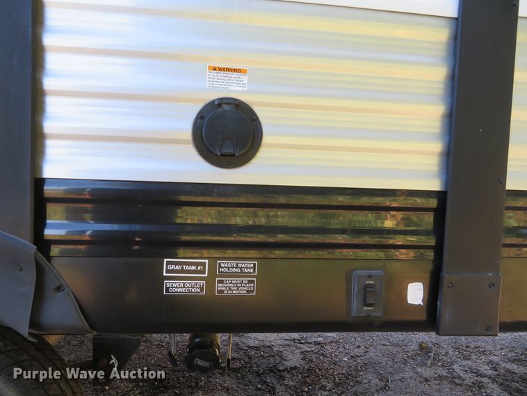 image for item GI9195 2016 Heartland 32P BHS Prowler  camper