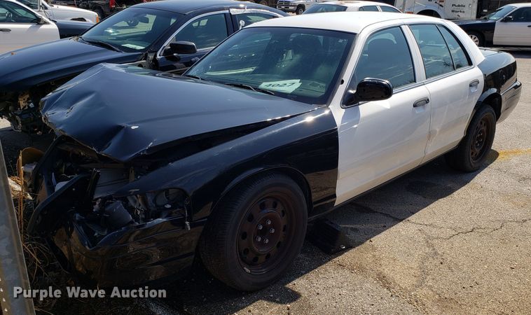 image for item GO9286 2011 Ford Crown Victoria Police Interceptor