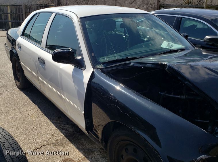 image for item GO9286 2011 Ford Crown Victoria Police Interceptor