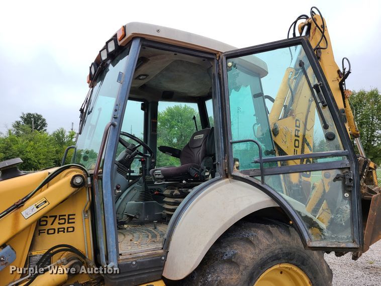 image for item GO9357 New Holland 675E  backhoe