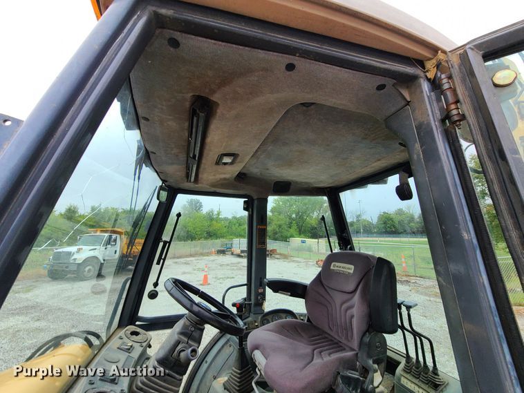 image for item GO9357 New Holland 675E  backhoe