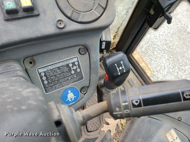 image for item GO9357 New Holland 675E  backhoe