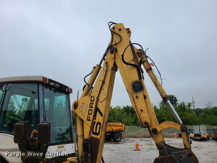 image for item GO9357 New Holland 675E  backhoe