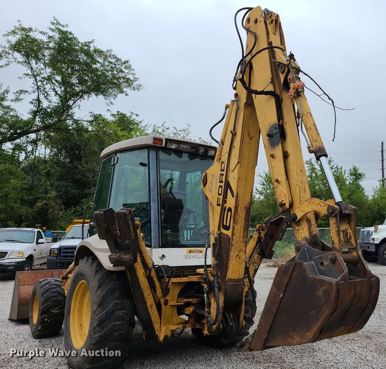 image for item GO9357 New Holland 675E  backhoe