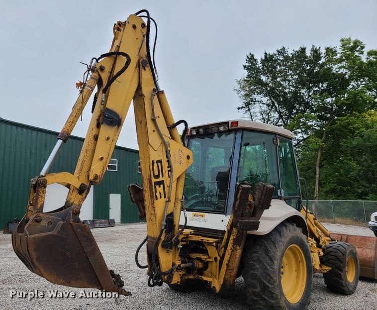 image for item GO9357 New Holland 675E  backhoe