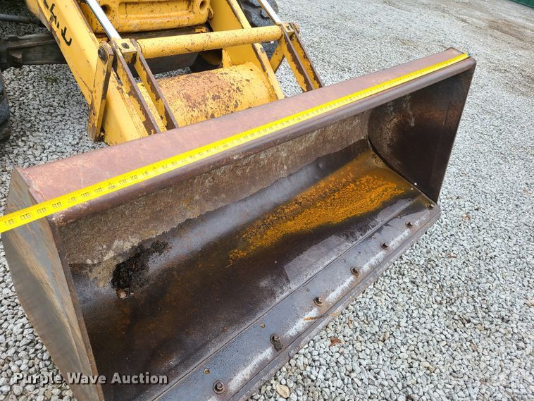 image for item GO9357 New Holland 675E  backhoe