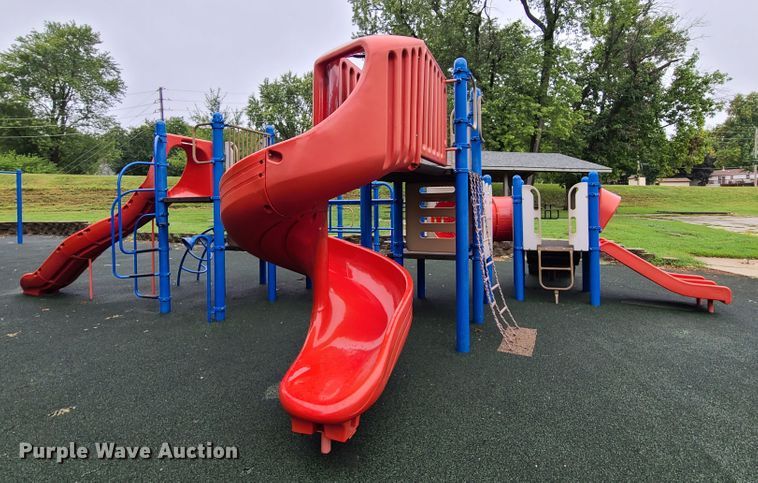 image for item GO9358 Playground equipment