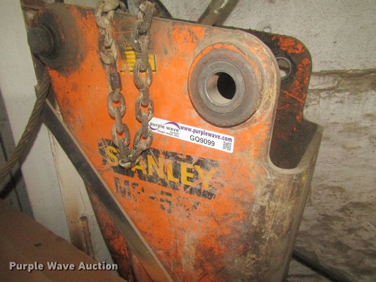 image for item GQ9099 Stanley MB550 breaker