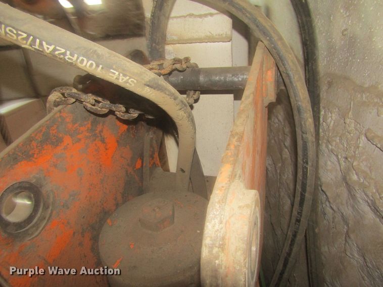 image for item GQ9099 Stanley MB550 breaker