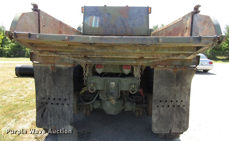 image for item GQ9114 1991 BMY Harsco M929A2  dump truck