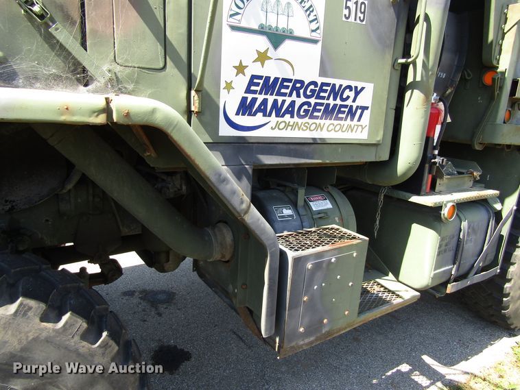 image for item GQ9114 1991 BMY Harsco M929A2  dump truck