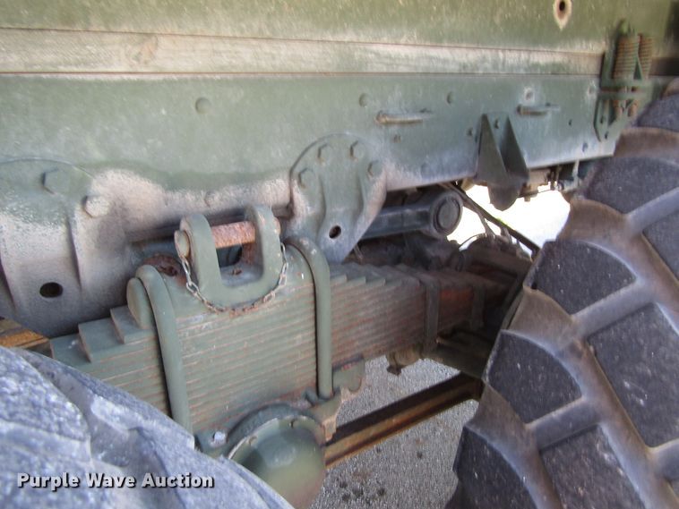 image for item GQ9114 1991 BMY Harsco M929A2  dump truck