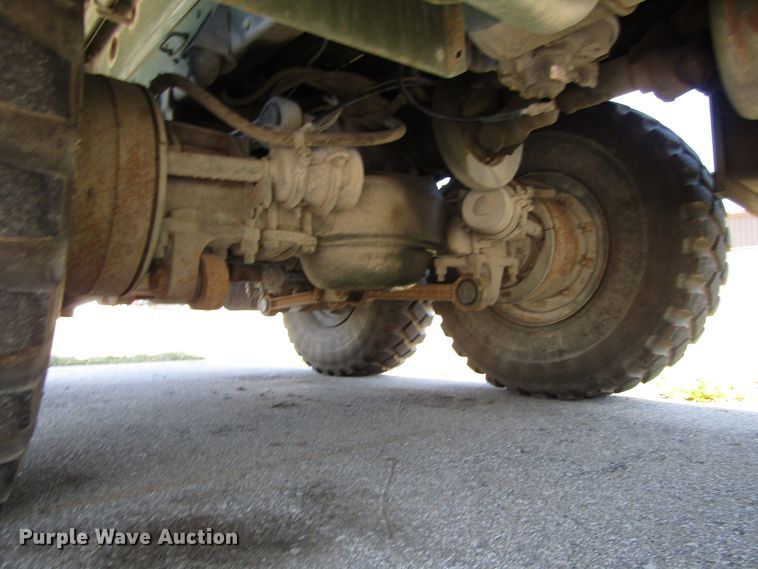 image for item GQ9114 1991 BMY Harsco M929A2  dump truck