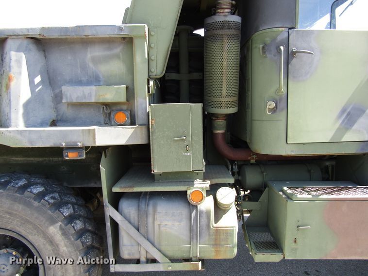image for item GQ9114 1991 BMY Harsco M929A2  dump truck