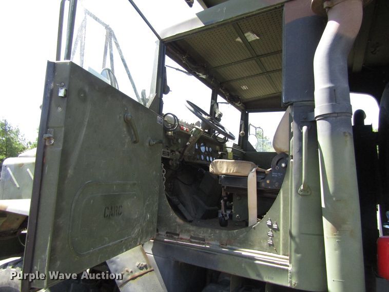 image for item GQ9114 1991 BMY Harsco M929A2  dump truck