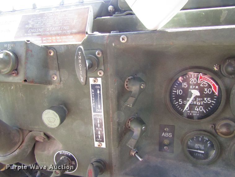 image for item GQ9114 1991 BMY Harsco M929A2  dump truck