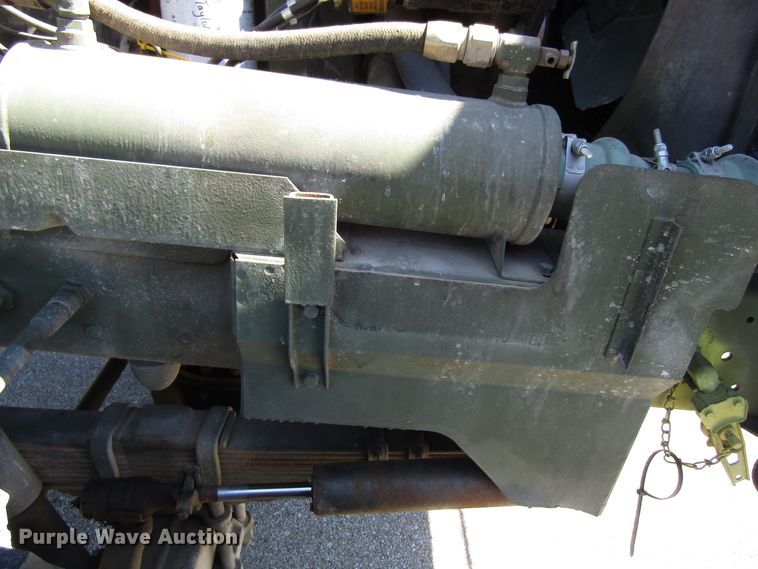 image for item GQ9114 1991 BMY Harsco M929A2  dump truck