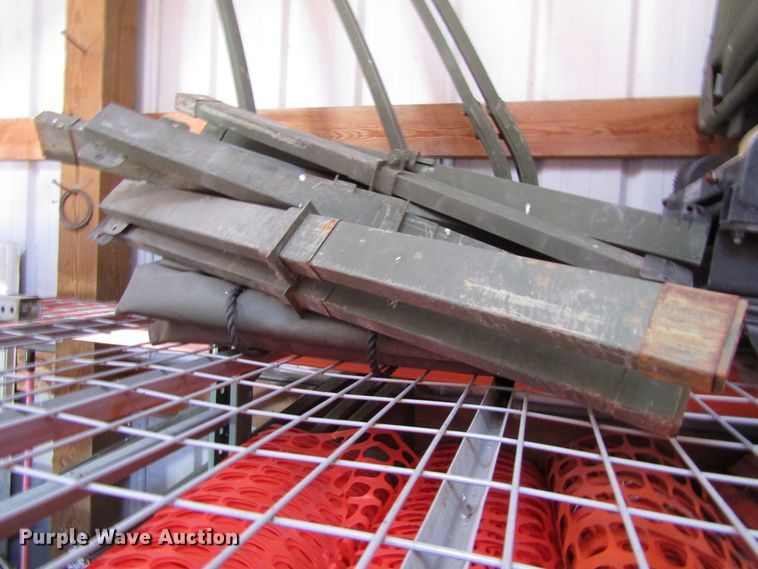 image for item GQ9114 1991 BMY Harsco M929A2  dump truck