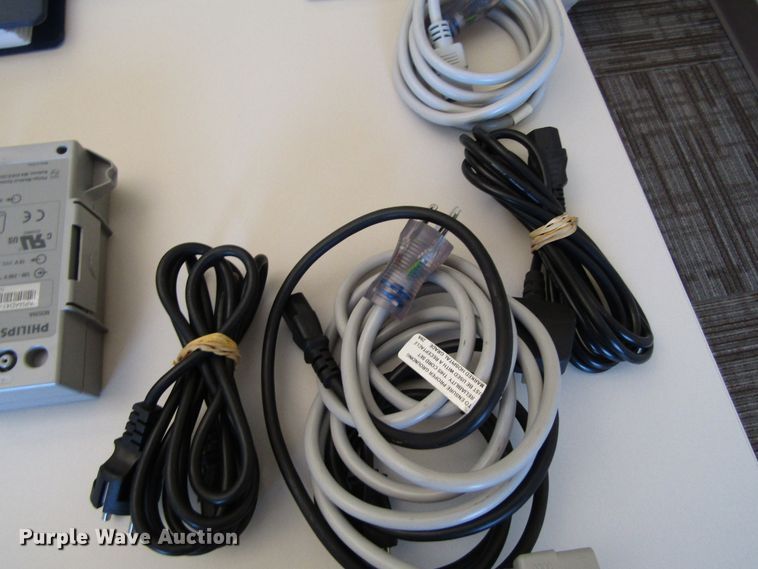 image for item GQ9119 Cadex C7400 series battery analyzer