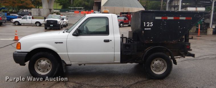 image for item GR9805 2002 Ford Ranger  dump bed pickup truck