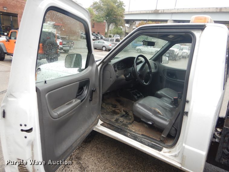 image for item GR9805 2002 Ford Ranger  dump bed pickup truck