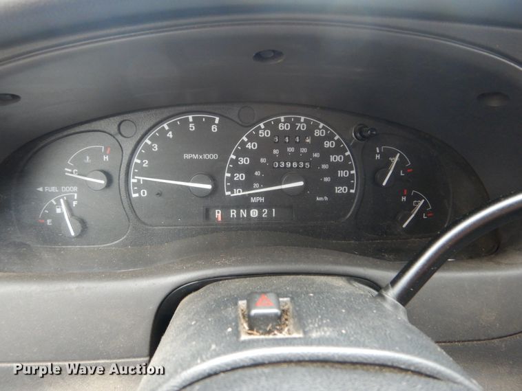 image for item GR9805 2002 Ford Ranger  dump bed pickup truck