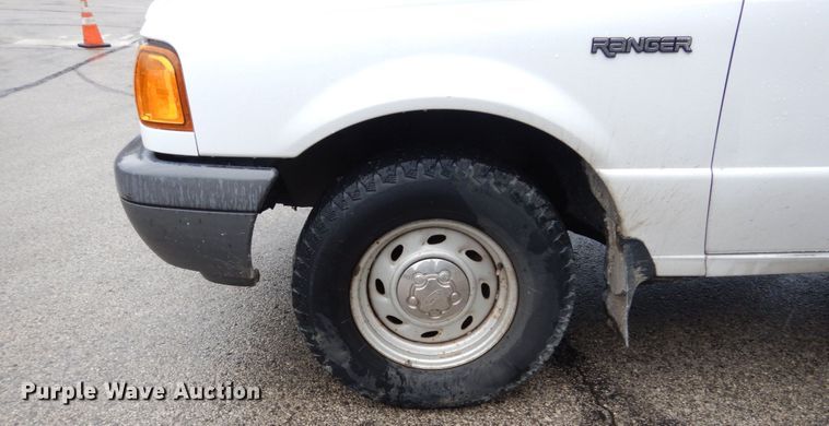 image for item GR9805 2002 Ford Ranger  dump bed pickup truck