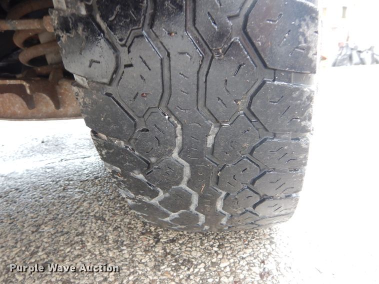 image for item GR9805 2002 Ford Ranger  dump bed pickup truck