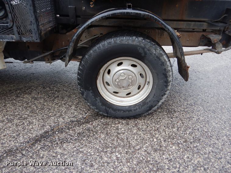 image for item GR9805 2002 Ford Ranger  dump bed pickup truck