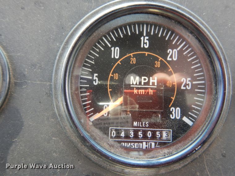 image for item GR9822 2002 Elgin Pelican P  street sweeper