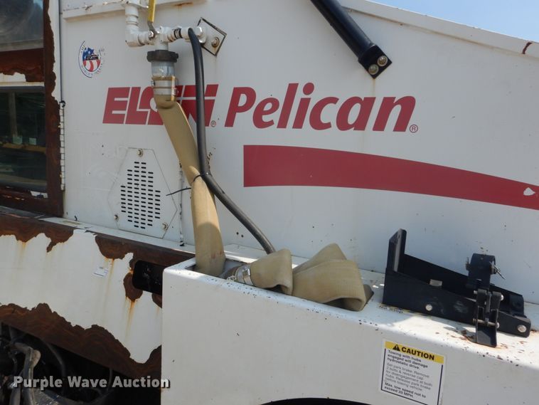 image for item GR9822 2002 Elgin Pelican P  street sweeper