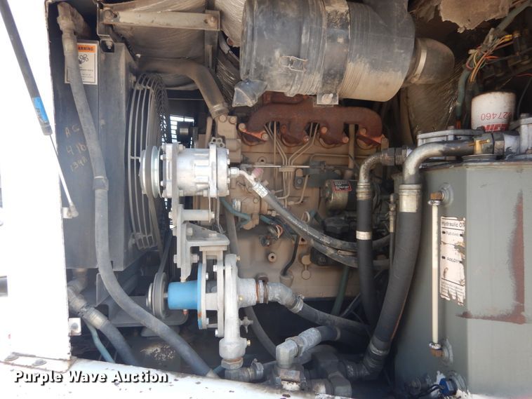 image for item GR9822 2002 Elgin Pelican P  street sweeper