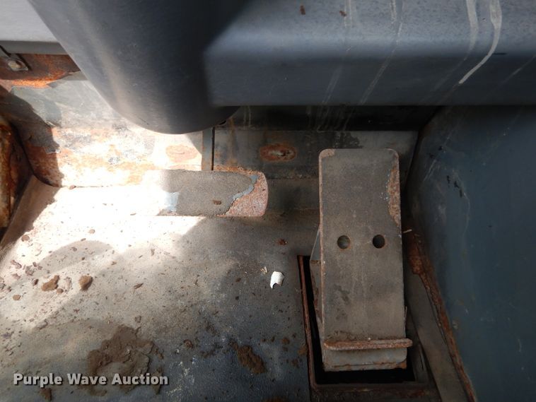 image for item GV9212 2006 Elgin Pelican P  street sweeper