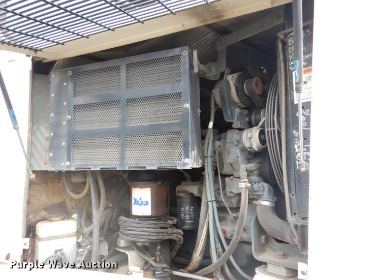 image for item GV9212 2006 Elgin Pelican P  street sweeper